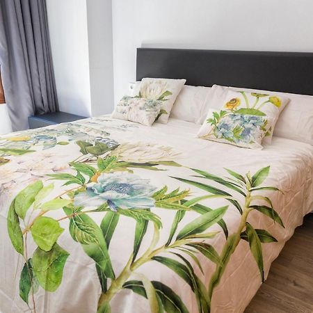 Apartamentos Onnight مالقة المظهر الخارجي الصورة
