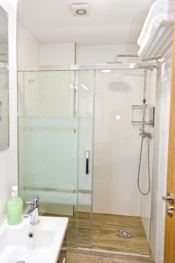Apartamentos Onnight مالقة المظهر الخارجي الصورة